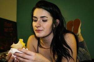 bloated stomach eating habits