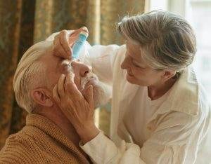 eye drops artificial tears dry eye