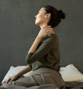 encephalitis neck pain stiff