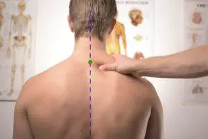 a herniated disc can cause neck pain and pain in the lower back